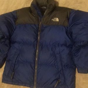 Boys size M, fit my son 7-8yrs.